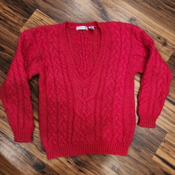 Northern Isles Mohair Wool Blend Sweater Deep V- neck Sweater - Picture 3 of 7